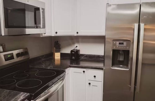 Foley Apartment | Family-Friendly Apartment Steps from OWA & the Beach