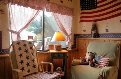 Diamond Valley House | Spacious Family-Friendly Log Cabin Rental for 14 Guests near Prescott, Arizona