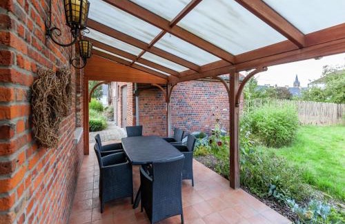 Le Bizet House | Pet-Friendly Holiday Home in Ploegsteert with Garden