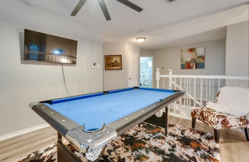 Encino Park House | Spacious Family Home with Patio in San Antonio!