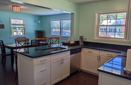 New Bern House | Family Retreat with Outdoor Space, Steps from Downtown
