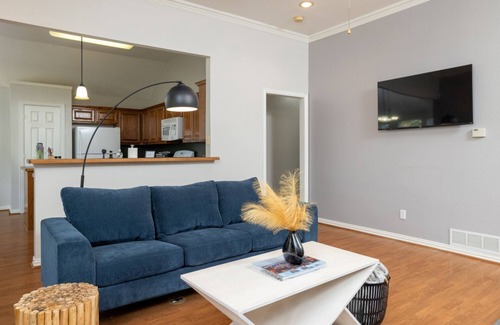 Denton House | Top-Rated Denton Coffey House: Family-Friendly Retreat