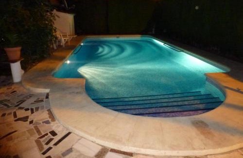 Almadrava Beach House | Beachside Bungalow with Pool, Wifi & Family-Friendly Amenities