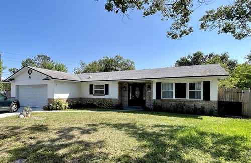 Longwood House | Family-Friendly Retreat with Private Pool - 10/10 Rating