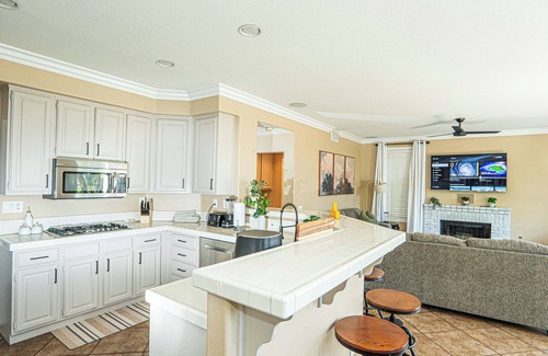 Moreno Valley House | Spacious Family Oasis with Modern Amenities, Pool, BBQ, and Fire Pit