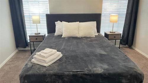 South Side Apartment | Cozy 2-Bedroom Retreat Amongst Shaded Oaks & Pool Access