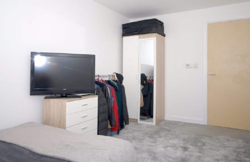 Street Apartment | Ideal Flat Near Historic Glastonbury - Pet & Child Friendly