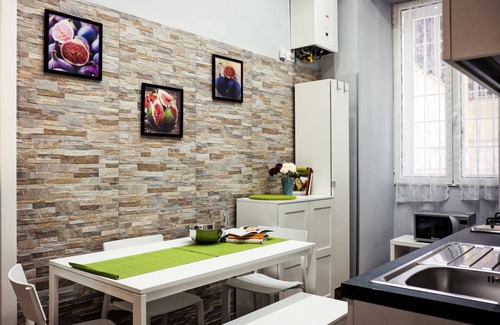 Rione XVIII Castro Pretorio House | Spacious Flat for 6 Near Termini Station – Top-Rated Stay