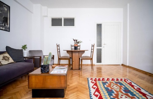 Kabatas Apartment | Ideal Flat in Beyoglu with Breakfast & Family Amenities