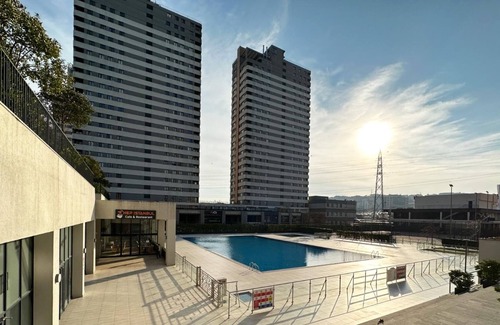 Esenyurt Apartment | Spacious Flat with Shared Pool in Esenyurt
