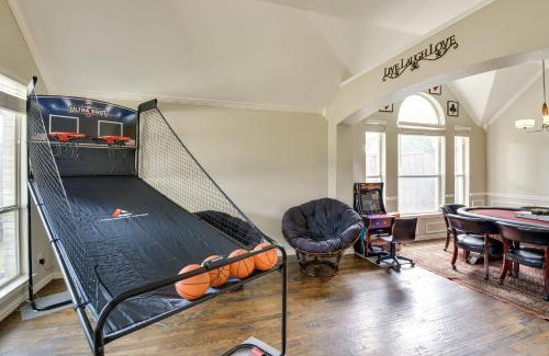 Flower Mound House | Welcoming Flower Mound Home with Pool and Pet-Friendly Amenities