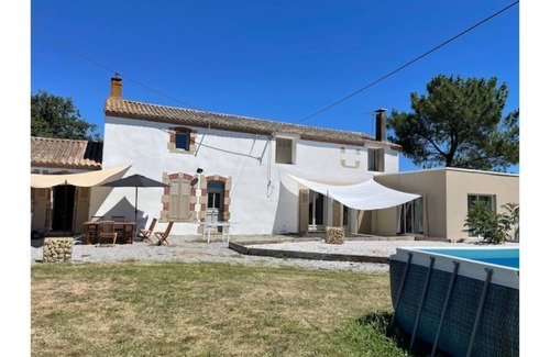 Les Clouzeaux Cottage | Inviting Gite with Spa, Pool Table, and Garden Oasis