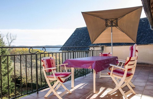 Le Lardin-Saint-Lazare Cottage | Spacious Gite Le Lardin: Family-Friendly Retreat Awaits