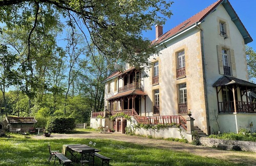 Saint-Germain-des-Bois House | Beautiful French Villa by the River - Ideal for Families
