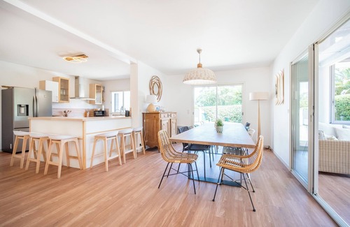Vieux-Boucau-les-Bains Villa | Family-Friendly Beach House with Heated Pool & Ocean Views