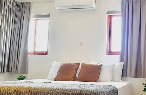 Grote Berg House | Spacious Full Equip Villa W/ocean View 3 Bedrooms