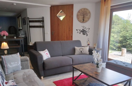 Montvernier Cottage | Spacious fully equipped cottage, quiet and mountain views