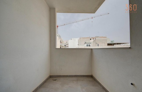 Pieta Apartment | Spacious, fully equipped 4BR home in Pietà with WIFI by 360 Estates