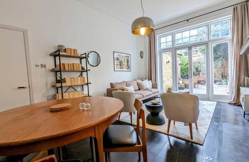 Belsize Apartment | Serene Garden Apartment in Leafy Belsize Park