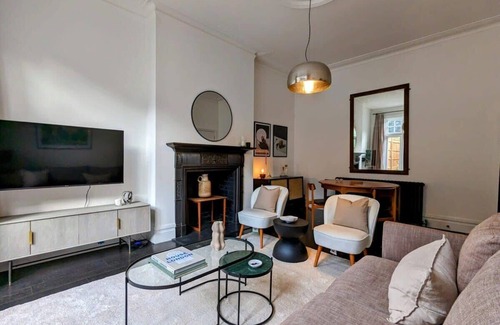 Belsize Apartment | Serene Garden Apartment in Leafy Belsize Park