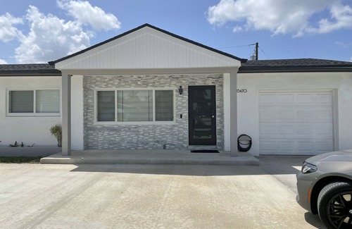 Leisure City House | Ideal Getaway Home with Hot Tub and Spa Amenities