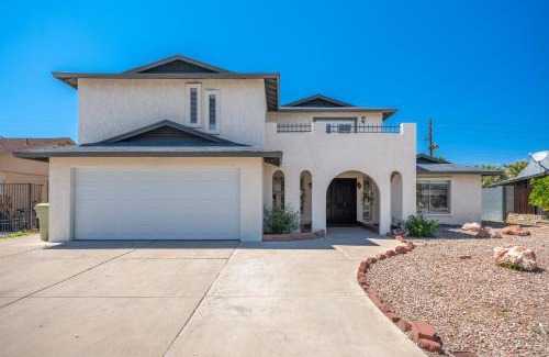 Peoria Ave Citizen's Group House | Inviting Glendale Home with Pool and Breathtaking Views
