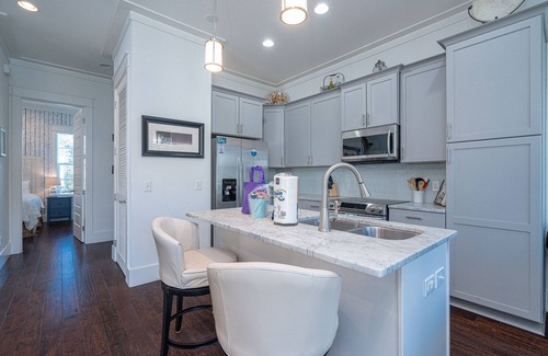 Lakeside at Blue Mountain Beach House | Pet-Friendly Beach Retreat with Golfcart & 9.8/10 Rating