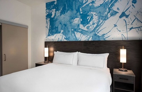 Central Area Hotel | Budget-Friendly Accommodation with Kitchenette & Pet Welcome