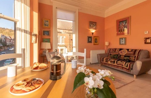 Scarborough Apartment | Prime Location Flat Near Seafront with Breakfast Included