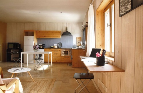 Monoblet Apartment | Spacious ground-floor studio with magnificent view of the Cévennes foothills