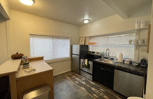 Westfield House | Elegant Guest House in Central Austin - Family Friendly!