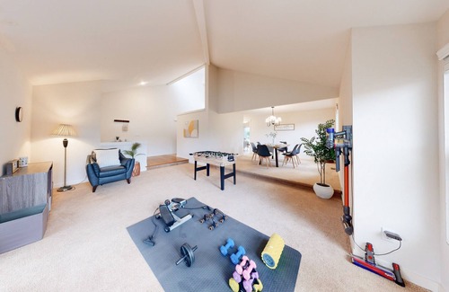 Education Hill House | Spacious Gym&Game house /Pet&Kid friendly