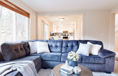 Education Hill House | Spacious Gym&Game house /Pet&Kid friendly