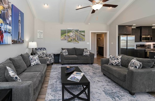 Hazel Green House | Inviting Hazel Green Retreat with Yard & Cozy Fireplace