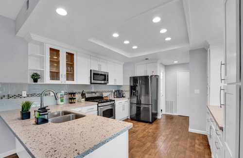 Ardenwood House | Stunning Fremont Home with Private Yard & King Bed