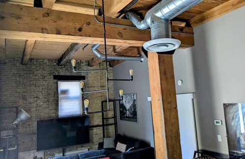 Exchange District Condo | Spacious Historic Loft in The Exchange, Steps to Waterfront & River