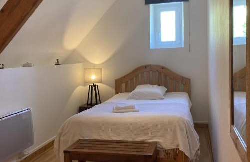 Asnieres-en-Bessin House | Cozy Holiday Home Near Omaha Beach - 4-Star Family Retreat