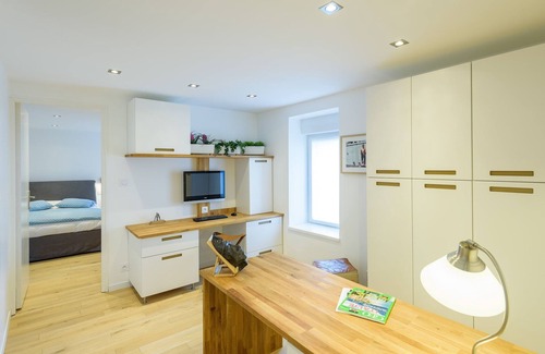 Plouguin House | Inviting Holiday Home with Indoor Pool and Pet-Friendly Amenities