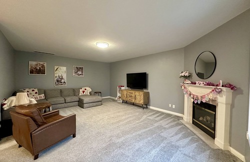Bloomington House | Ideal Family Retreat 5 Miles from IU with Breakfast Included