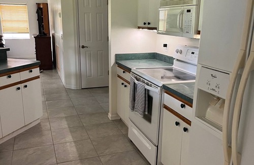 Lady Lake House | Relaxing Country Home Minutes from The Villages with Spa