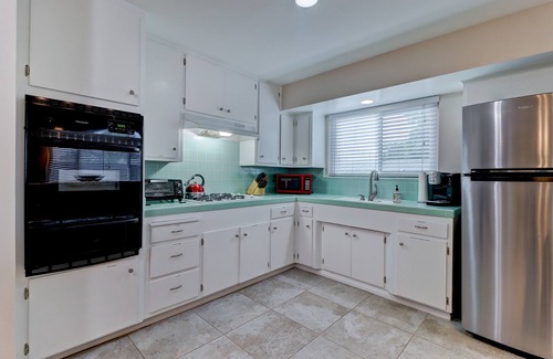 San Clemente Condo | Ideal Home Steps from Town & Beach - Rated 10/10!