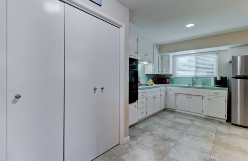San Clemente Condo | Ideal Home Steps from Town & Beach - Rated 10/10!
