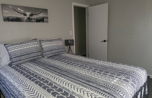 Lima House | Cozy Retreat: Your Home Away from Home for Families