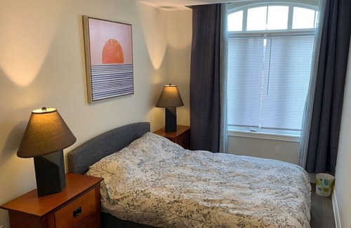 York Regional Municipality House | Spacious Home In Great Area Near Hwy 404