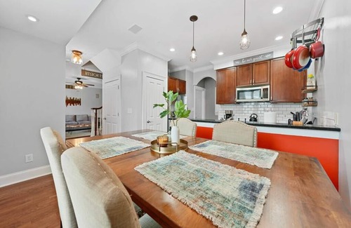 Short North House | Family-Friendly Retreat in the Heart of Short North