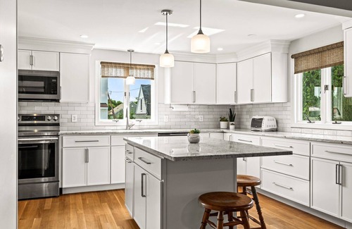Bonnet Shores House | Inviting Bonnet Shores Home with Beach Access & Ocean Views