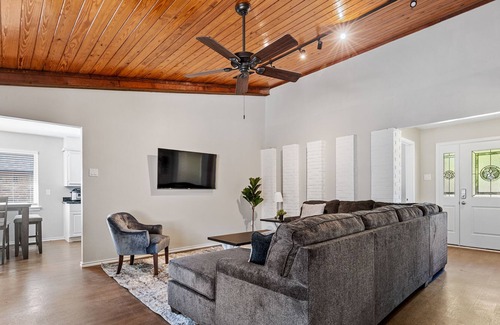 Lewisville House | Spacious Home -Large Swimming Pool & Pool Table!