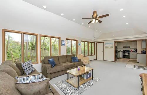 Lake Grove House | Cozy Retreat Near Stony Brook with Spa and Hot Tub