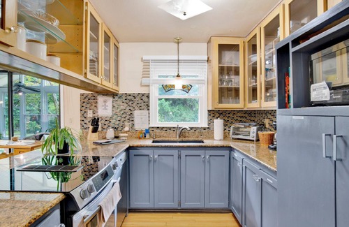 Spanish Fort House | Pet-Friendly Retreat with Garden and Family Amenities