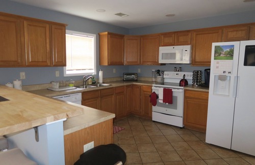Tuscaloosa House | Ideal Family Retreat Near Bryant Denny Stadium – Pet Friendly!